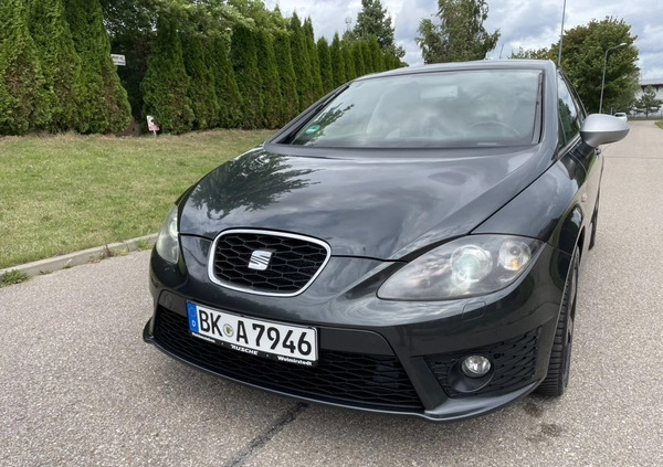 Seat Leon cena 30900 przebieg: 187418, rok produkcji 2011 z Nidzica małe 781